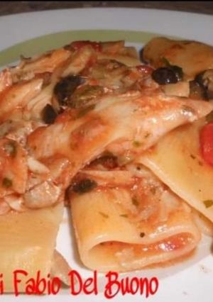 Foto di Paccheri con Dentice, Olive Nere e Pomodorini Freschi