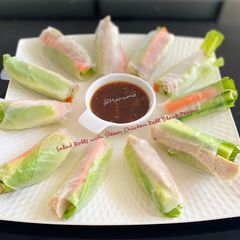 A picture of Salad Rolls with Steam Chicken Roll Black Pepper.