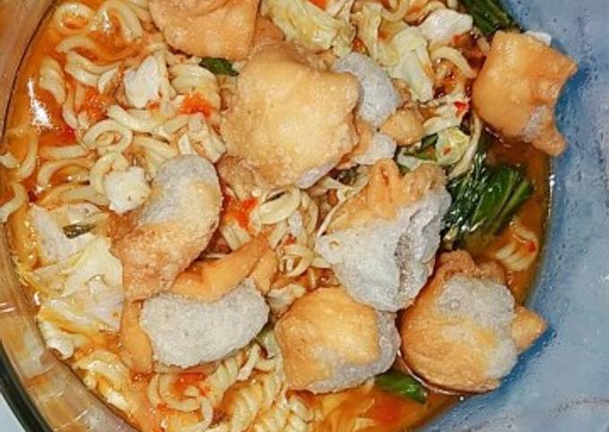 Resep Mie Instan Kuah Pedas Oleh Lia Pita Rahmah Cookpad