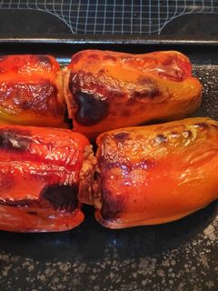 Una foto de Pimientos rellenos de carne y arroz