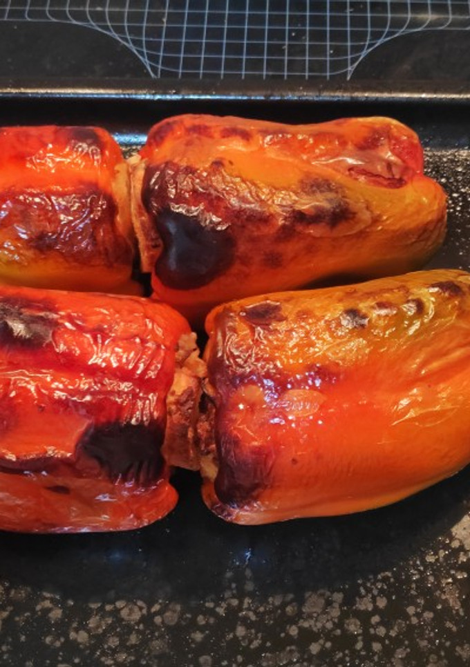 Una foto de Pimientos rellenos de carne y arroz