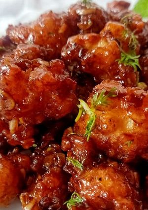 A picture of Crispy Saucy Cauliflower.