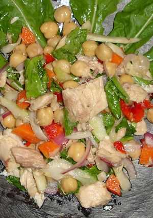 A picture of Chickpea Salad with Albacore, Jon Style.
