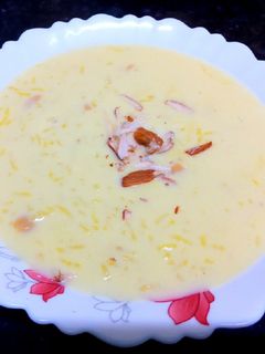पाल पायसम (Pal payasam recipe in hindi) रेसिपी मुख्य फोटो