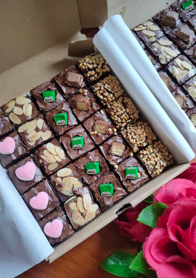 Foto resep Brownies Sekat Panggang Shiny dengan Food Processor