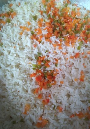 Una foto de Arroz colorido. 🍚