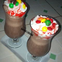 A picture of Oreo milkshake.