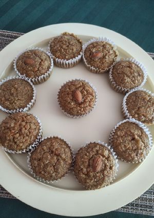 Una foto de Cupcakes Saludables con Harina de avena y Zanahoria 🥕