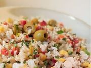 Une photo de salade concombres