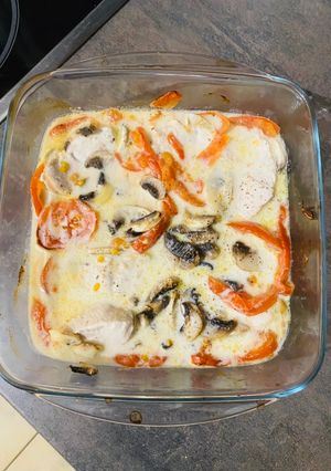 Una foto de Pavo al horno con crema de avena y champiñones