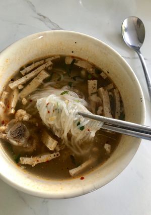 รูปของ 🍲ก๋วยจั๊บญวน 🥢
