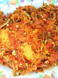 Foto resep Balado Telur Ceplok Teri Maknyuss