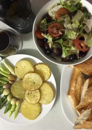 Hình của món Khoai tây, măng tây nướng chay.