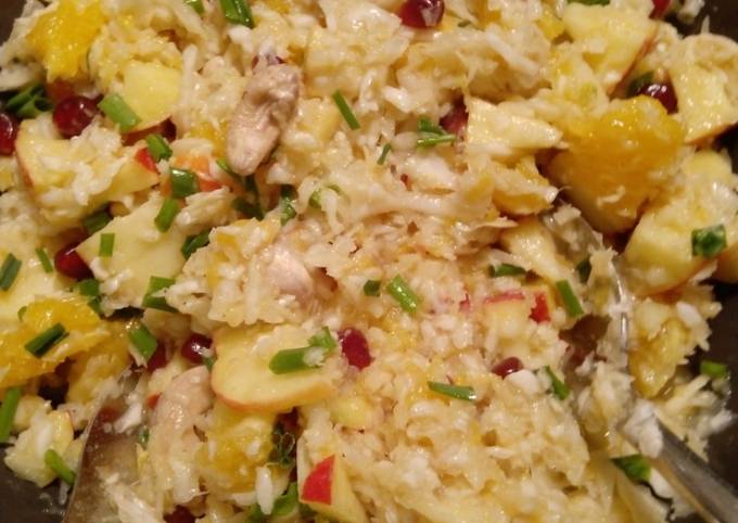 Weißkohlsalat mit Äpfeln, Orangen, Cashew- und Granatapfelkernen Rezept ...