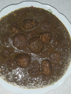 عکسی از دستور فسنجون با گوشت قلقلی