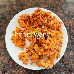 A picture of Onion Pakoda (Bhaji).