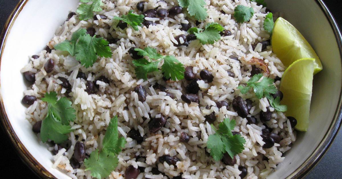 Taco Rice Recipe by Hiroko Liston - Cookpad