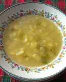 Sopa de papa con apio y arroz ©