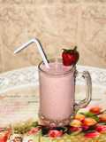 ميلك شيك فـرآولـة 🍓♥️