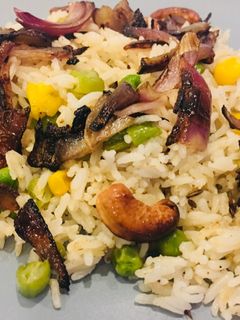 A picture of Cumin peas pulav.
