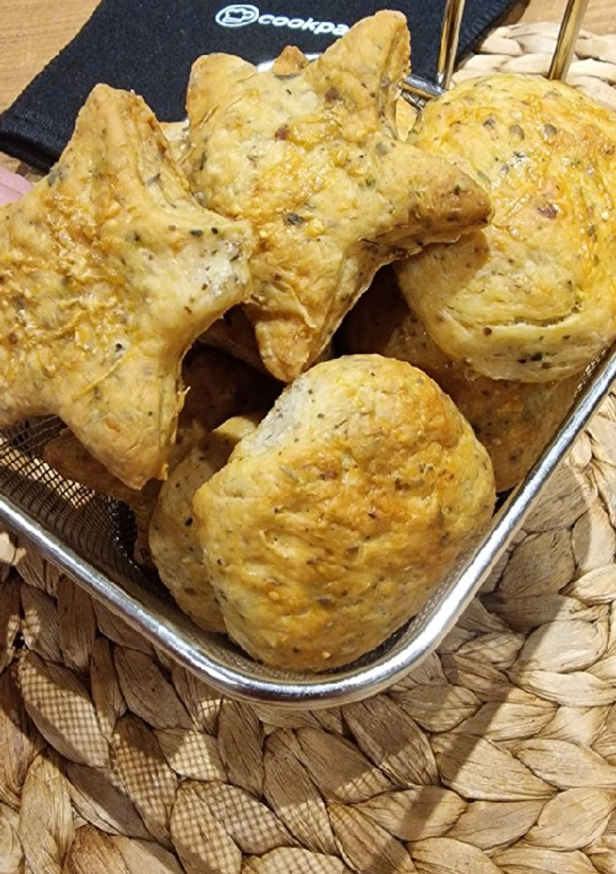 Una foto de Galletas al parmesano con toque de hierbas
