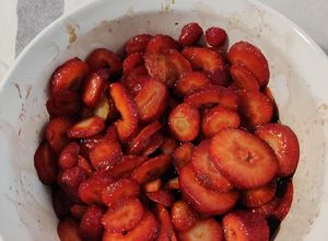 Una foto de Fresas Maceradas en Vinagre y Azúcar