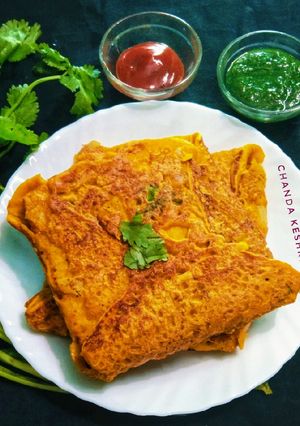 बेसन ब्रेड ऑमलेट (besan bread omelette recipe in Hindi) रेसिपी मुख्य फोटो