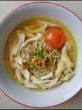 Soto ayam kampung khas solo