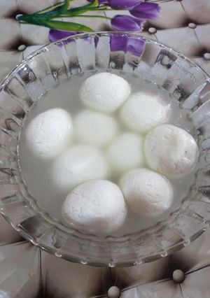 A picture of Rasgulle.
