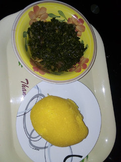 A picture of Garris and vegetable soup.