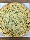 Quiche sans pâte aux petits pois, chèvre et courgettes