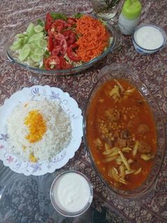 عکسی از دستور خورشت آلو بخارا