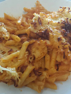 Una foto de Macarrones con pollo