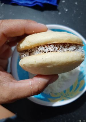 Una foto de ALFAJORES DE MAICENA II (OTRA RECETA)