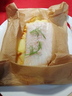 Una foto de Bacalao en papillote