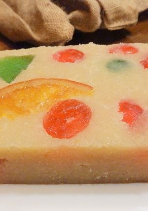 Foto principal de Turrón de mazapán y fruta confitada