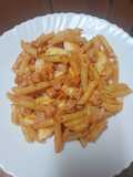 Penne (pasta) con sacramentos y huevo duro