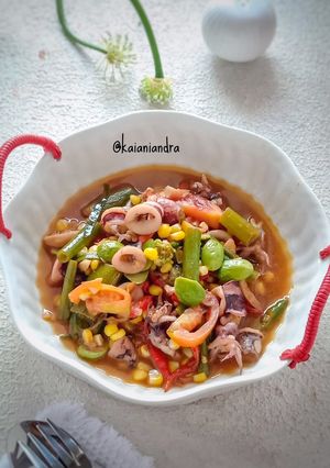 Foto resep Tumis Asam Cumi Jagung Muda