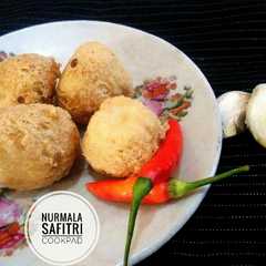 A picture of Tahu bulat.