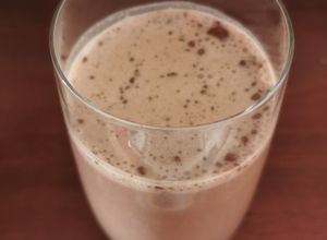 Una foto de Licuado de mantequilla de cacahuate y cacao