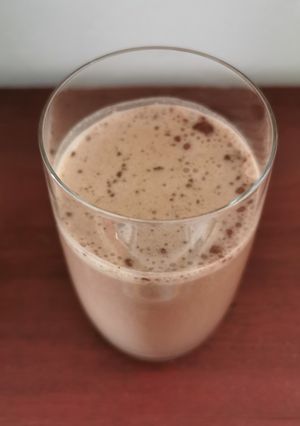 Una foto de Licuado de mantequilla de cacahuate y cacao
