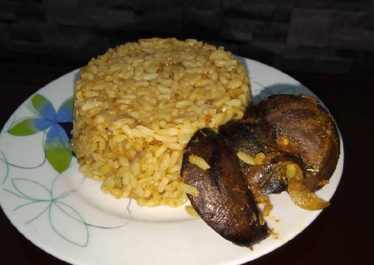 Step-by-Step Guide to Prepare Favorite Buttered Jollof Rice