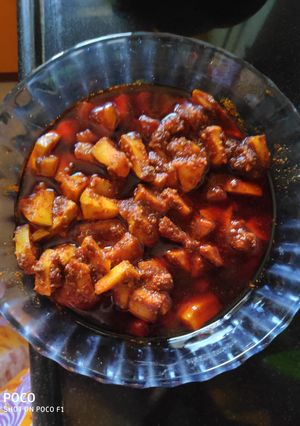 A picture of Instant raw mango pickle.