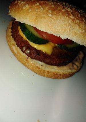 Karamellizált lilahagymás hamburgerszósz 🍔 recept fotója