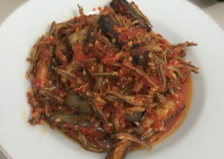 Resep Teri terong sambal oleh Febi Yolanda Putri - Cookpad