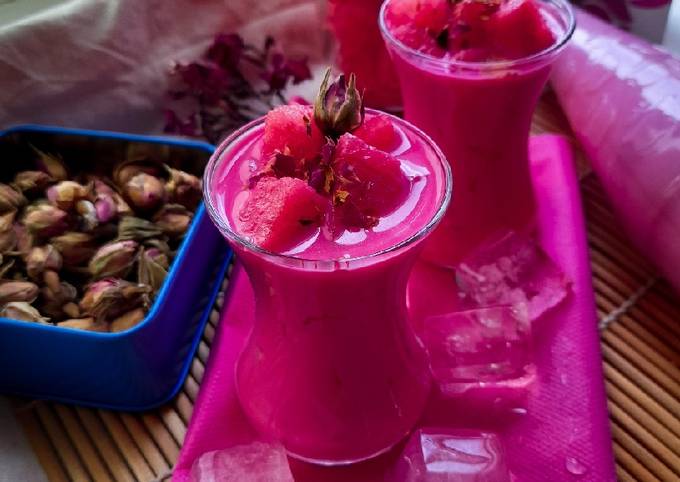 Resep Mohabbat Ka Sharbat (Es Semangka Susu ala India) oleh Noof's Kitchen - Cookpad