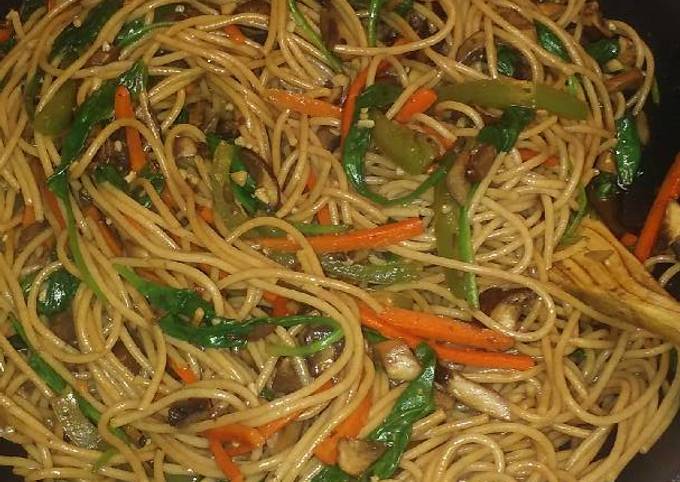 Easy Veggie Lo Mein