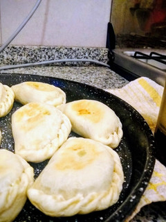 Una foto de Empanadas salteñas veganas