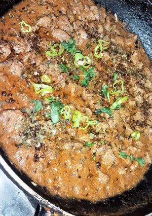 A picture of Chicken tikka kaleji.