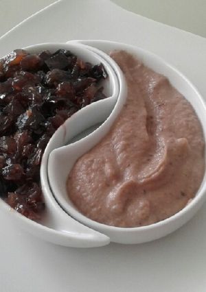 Una foto de Yin y Yang de berenjenas